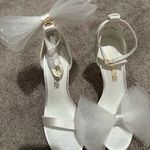 Dream Pairs White Bow Heels